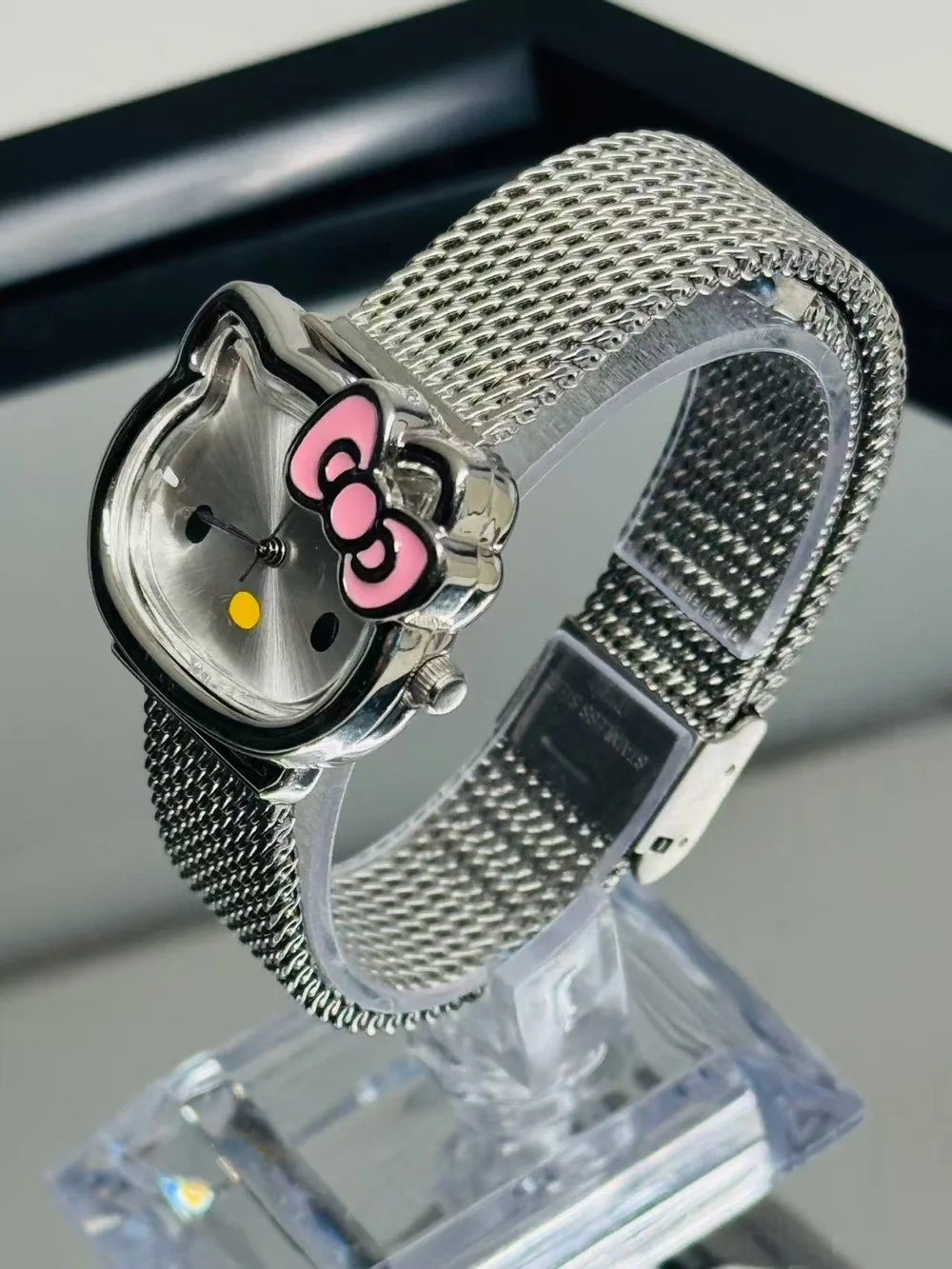 Hello Kitty Sanrio Quartz Silver Mesh Bracelet Watch Cute Face Runs New Battery